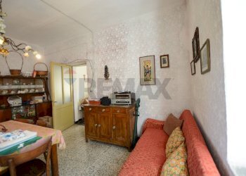 Sala da pranzo - Semi-detached house Borgata Barbei
 
4, Camerana - photo 30