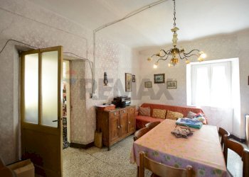 Sala da pranzo - Semi-detached house Borgata Barbei
 
4, Camerana - photo 36