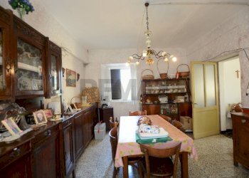 Sala da pranzo - Semi-detached house Borgata Barbei
 
4, Camerana - photo 37