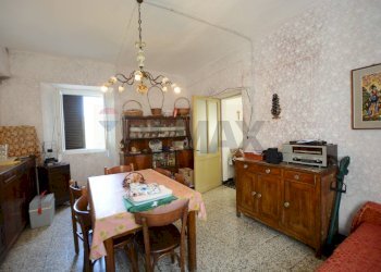 Sala da pranzo - Semi-detached house Borgata Barbei
 
4, Camerana - photo 38