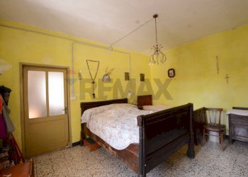 Camera / camera da letto - Semi-detached house Borgata Barbei
 
4, Camerana - photo 40