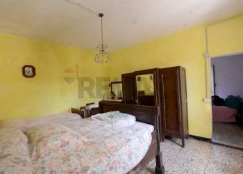 Camera / camera da letto - Semi-detached house Borgata Barbei
 
4, Camerana - photo 42