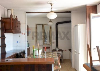 Cucina - Semi-detached house Borgata Barbei
 
4, Camerana - photo 51