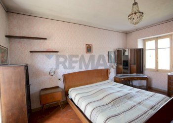 Camera / camera da letto - Semi-detached house Borgata Barbei
 
4, Camerana - photo 60