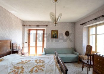 Camera / camera da letto - Semi-detached house Borgata Barbei
 
4, Camerana - photo 64