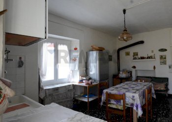 Sala da pranzo - Semi-detached house Borgata Barbei
 
4, Camerana - photo 80