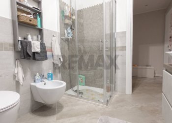 Bagno - Trilocale Via Tibullo Albio
 
4, Parma - foto 27