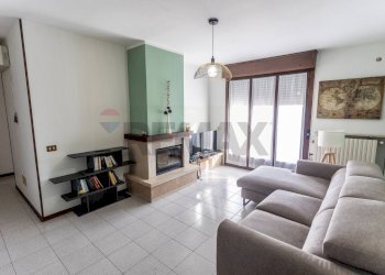 Soggiorno - Quadrilocale Via Brianti
 
45, Fontanellato - foto 13