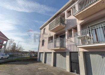 Edificio all\'aperto - Quadrilocale Via Brianti
 
45, Fontanellato - foto 35