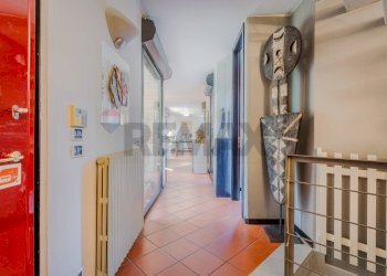 Hall / corridoio - Villa Via Alessandro Minuziano
 
15, Parma - foto 8