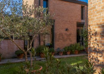 Giardino - Villa Via Alessandro Minuziano
 
15, Parma - foto 54