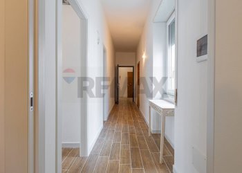 Hall / corridoio - Appartamento Via Luna e Sole
 
10, Sassari - foto 42