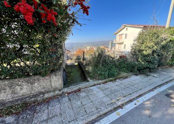 Edificio all\'aperto - Terreno edificabile Via San Vito
snc, Fragneto Monforte - foto 9