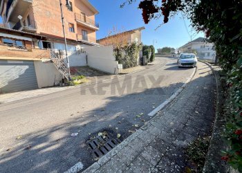 Edificio all\'aperto - Terreno edificabile Via San Vito
snc, Fragneto Monforte - foto 10