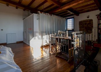 Sala da pranzo - Villa via delle Scalette
 
16, Ardea - foto 2