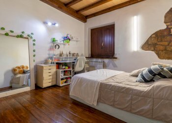 Camera / camera da letto - Villa via delle Scalette
 
16, Ardea - foto 11