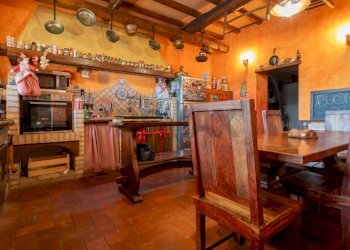 Sala da pranzo - Villa via delle Scalette
 
16, Ardea - foto 17