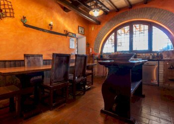 Sala da pranzo - Villa via delle Scalette
 
16, Ardea - foto 20