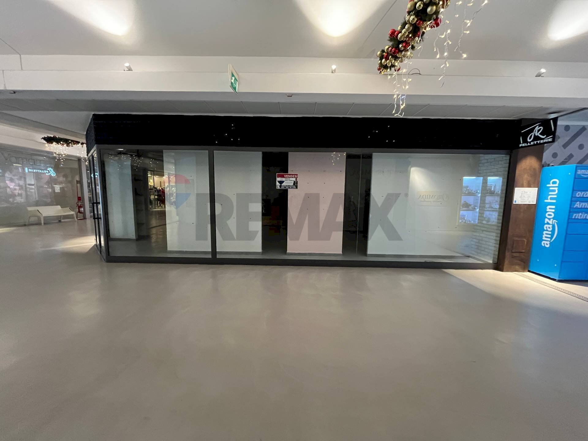 Ricezione / Lobby - Negozio Viale Michelangelo
 
snc, Volla - foto 3