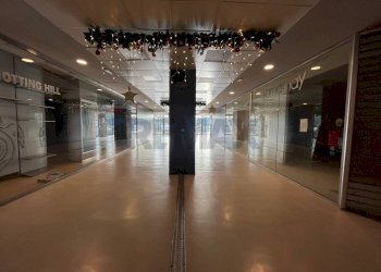 Ricezione / Lobby - Negozio Viale Michelangelo
 
snc, Volla - foto 21