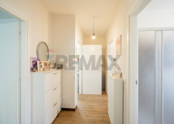 Hall / corridoio - Trilocale via Degli Alpini
 
2, Vetto - foto 15