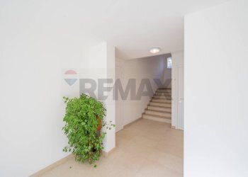 Hall / corridoio - Trilocale via Degli Alpini
 
2, Vetto - foto 24