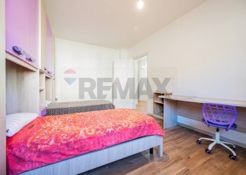 Camera / camera da letto - Trilocale Via Degli Alpini
 
2, Vetto - foto 22