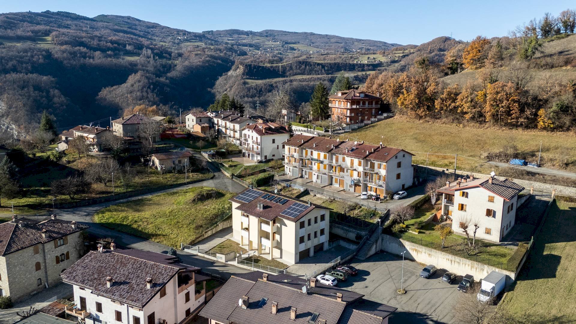 Vista delle montagne - Three-room apartment Via Degli Alpini
 
2, Vetto - photo 2