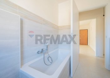 Bagno - Trilocale Via Degli Alpini
 
2, Vetto - foto 12