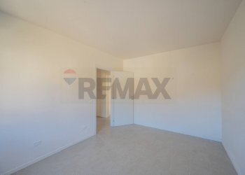 Stanza vuota - Trilocale Via Degli Alpini
 
2, Vetto - foto 15