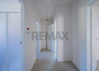 Hall / corridoio - Trilocale Via Degli Alpini
 
2, Vetto - foto 18