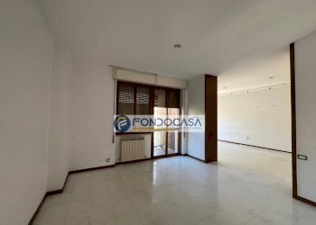 seconda camera matrimoniale - Apartment viale roma, Massa - photo 20