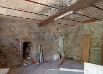 Stanza vuota - Rustic Viale dei Caduti
 
78, Scanno - photo 12