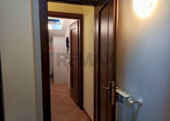 Hall / corridoio - Trilocale Via Fonte dei Cementi
 
snc, Opi - foto 18