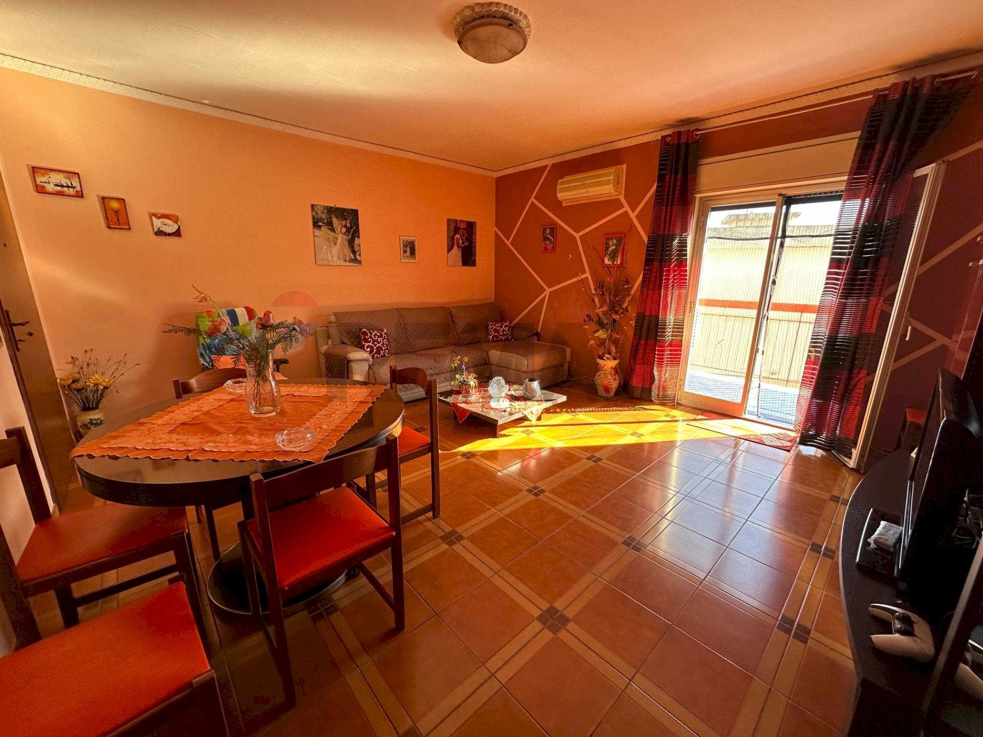 Sala da pranzo - Quadrilocale Via Galletti
 
257/D, Palermo - foto 3