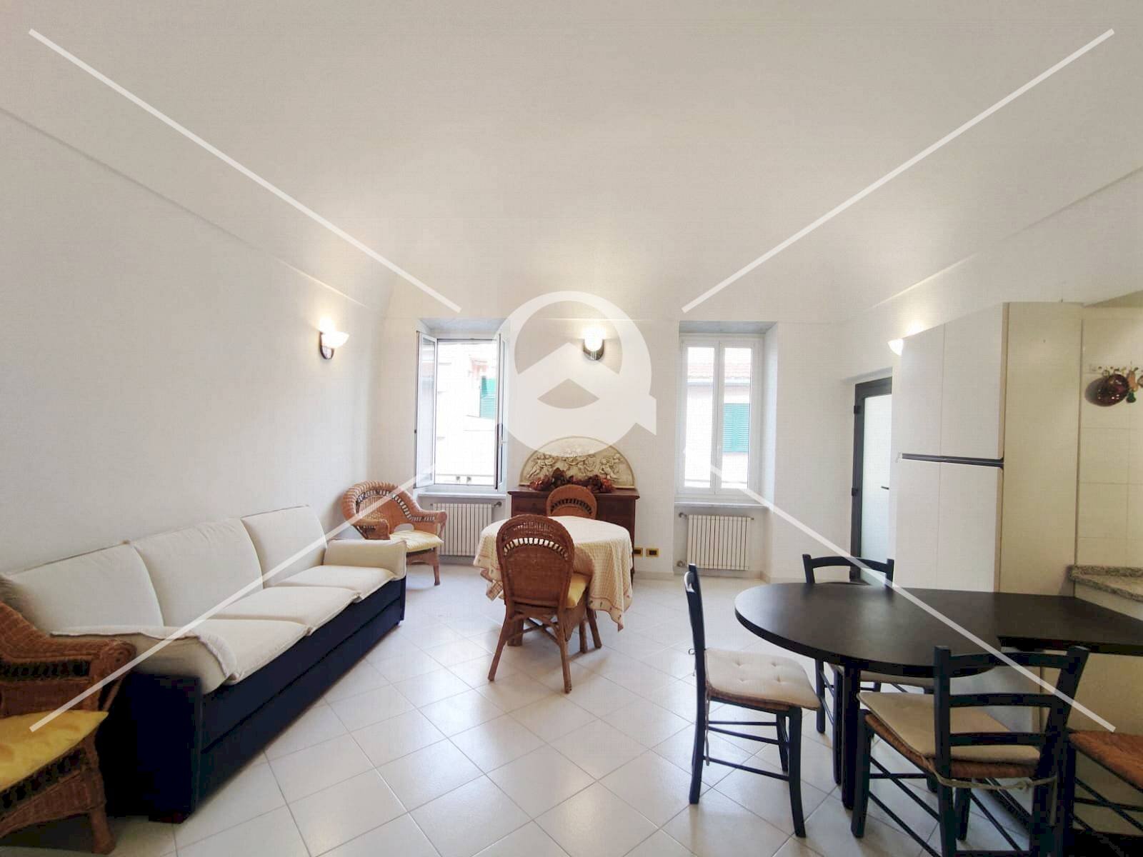 Foto 2 - Trilocale Via Garibaldi
 
5, Loano - foto 2