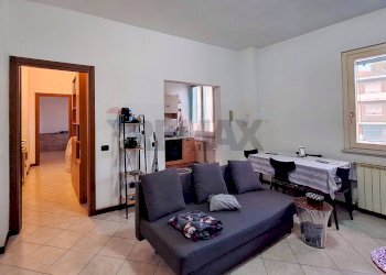 Sala da pranzo - Bilocale VIA CAVOUR
 
17, Castronno - foto 6