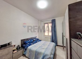 Camera / camera da letto - Bilocale VIA CAVOUR
 
17, Castronno - foto 12