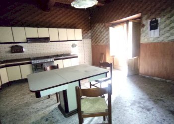 Foto 34 - Rustico via Giulio Perrone
 
23, Castel Morrone - foto 34