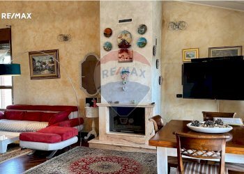 Sala da pranzo - Attic Vellezzo Bellini - photo 12