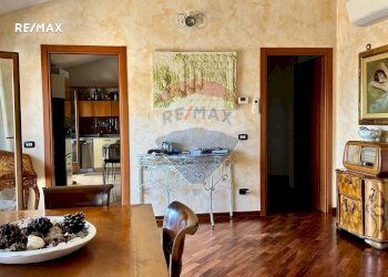 Sala da pranzo - Attic Vellezzo Bellini - photo 16