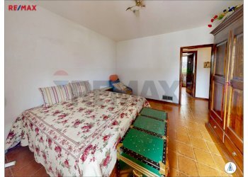 Camera / camera da letto - Villa Taleggio - photo 18