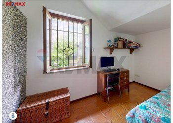 Camera / camera da letto - Villa Taleggio - photo 21