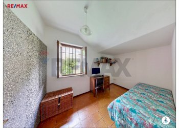 Camera / camera da letto - Villa Taleggio - photo 22