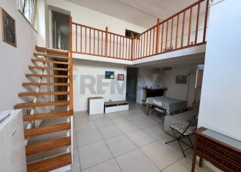 Scale - Quadrilocale Via Giovanni Casalino
 
50, Triggiano - foto 3