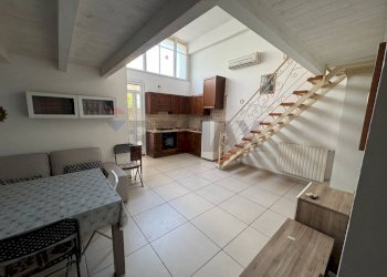 Sala da pranzo - Quadrilocale Via Giovanni Casalino
 
50, Triggiano - foto 4