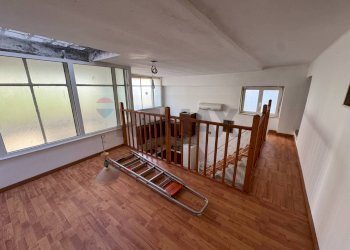 Scale - Quadrilocale Via Giovanni Casalino
 
50, Triggiano - foto 9