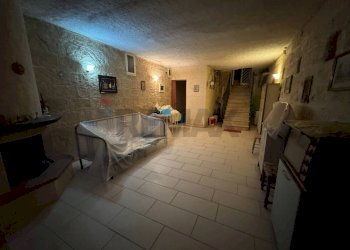 Sala da pranzo - Quadrilocale Via Giovanni Casalino
 
50, Triggiano - foto 24