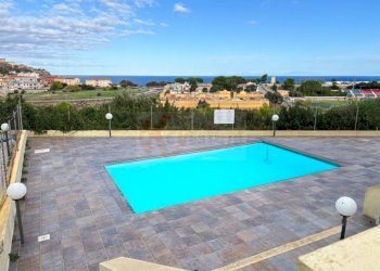 Foto 3 - Trilocale via Alfonso D'aragona
 
15, Castelsardo - foto 3