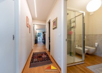 Corridoio - Appartamento via Bagni, 1, Saluzzo - foto 15